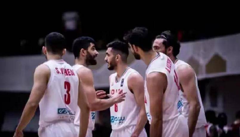 TheShy在湖人比赛中出色发挥,比赛局势复杂引发热议!比赛高潮迭起(Theshy哪几场比赛最精彩) TheShy在湖人比赛中出色发挥,比赛局势复杂引发热议!比赛高潮迭起(Theshy哪几场比赛最精彩)