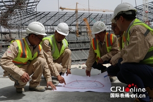 集结日罗马备战法国杯；完成体检细节曝光；气氛紧张；团队化学反应显著(激烈而又充满挑战的游泳比赛已经结束了)