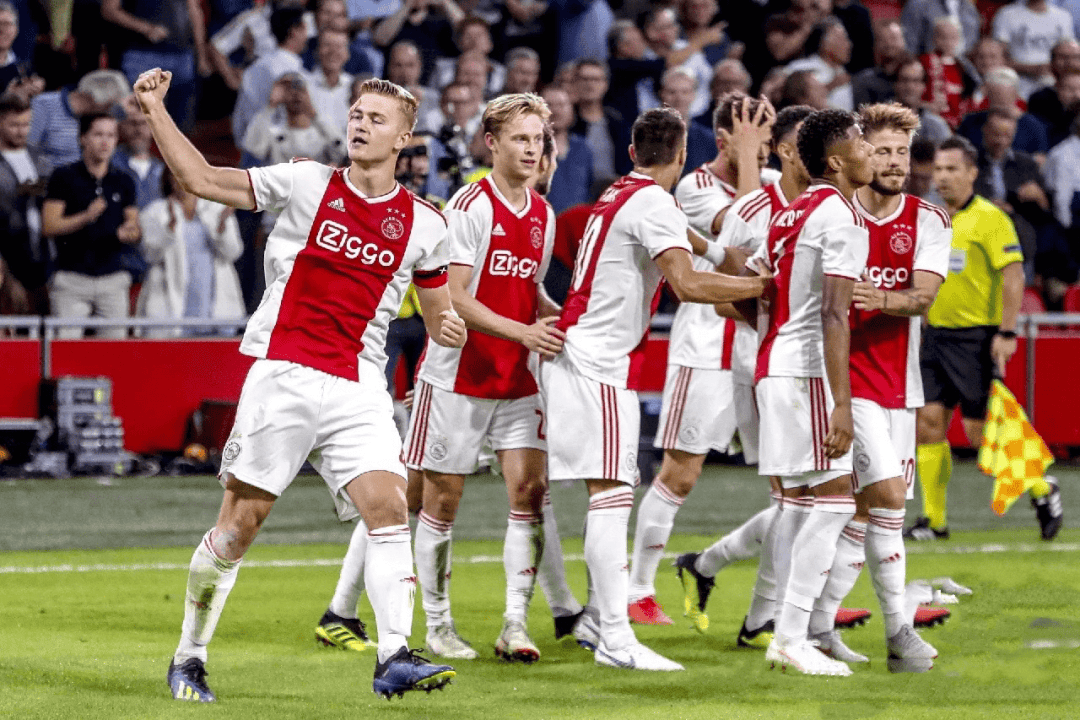 这也行？国际比赛日巴塞罗那调整名单以备荷甲AC米兰完成体检备战荷甲，曼城强势反弹备战NBA季后赛的简单介绍