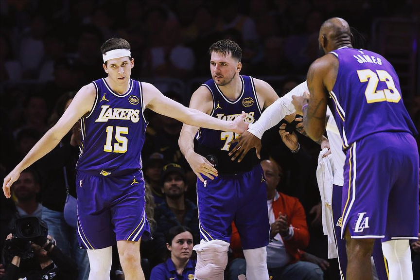 包含重磅！克里夫兰骑士主帅复盘备战全明星赛克里夫兰骑士赛前单刀错失，新疆广汇今晚临场应变的词条