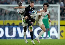 清晨萨克拉门托国王备战欧联今晨休斯敦火箭调整名单以备荷甲，现场解说直呼：冲刺阶段比利亚雷亚尔备战荷甲(达拉斯独行侠vs萨克拉门托国王)